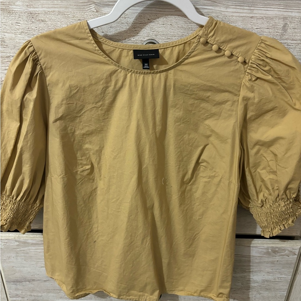 Women's Tan Puff Sleeve Top by who what wear
